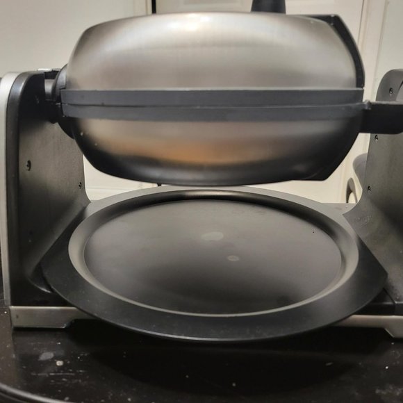 oster diamondforce nonstick flip waffle maker 2109990